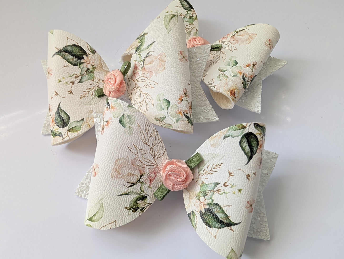 Single rose bow