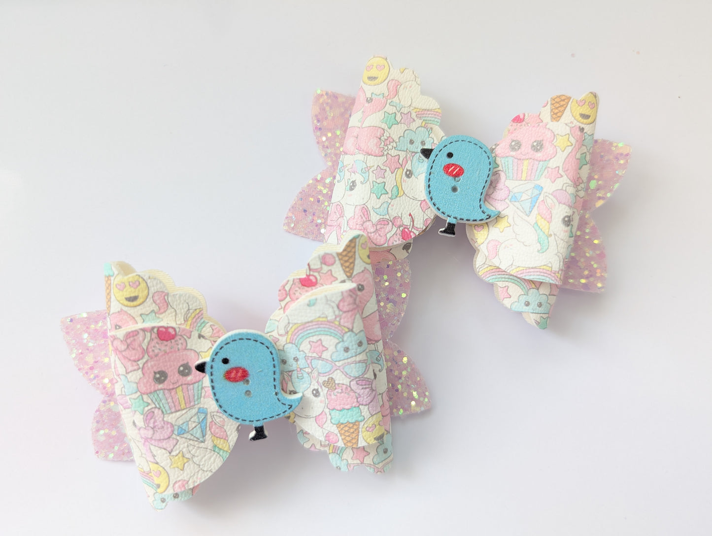 Triple unicorn/bird bow