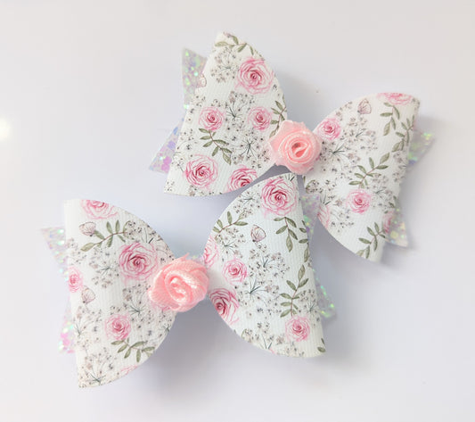 Single pink rose bow