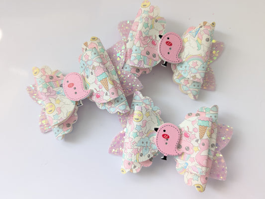 Triple unicorn/bird bow